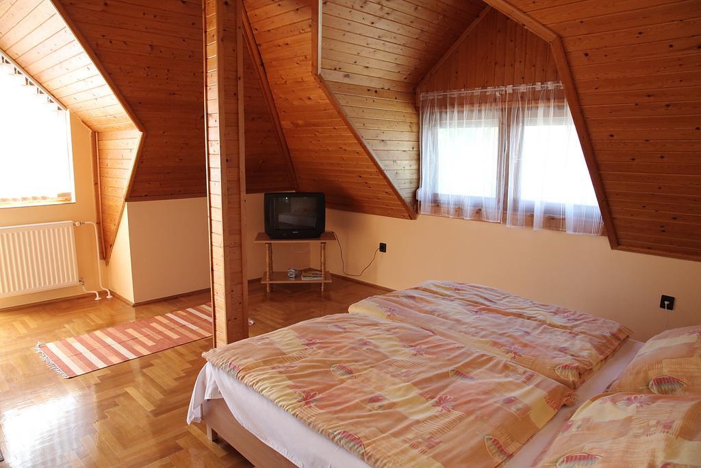 Andrea Apartmanház Balatongyörök Exterior foto