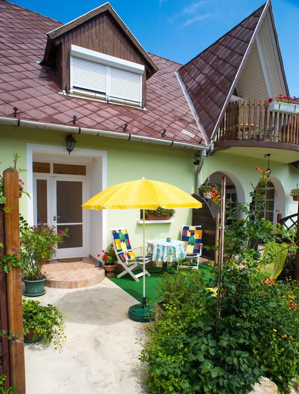 Andrea Apartmanház Balatongyörök Exterior foto